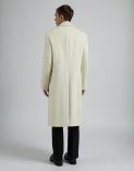 Manteau à double boutonnage couleur crème en laine d'alpaga 5