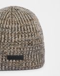 3-colour merino wool hat with ribbed knit 2