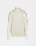 White turtleneck in merino wool, silk and cashmere 1