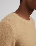 Beige crew-neck plain knit sweater 5