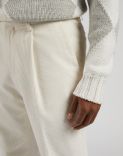 Feeling trousers in cream-coloured 500-line velvet 4