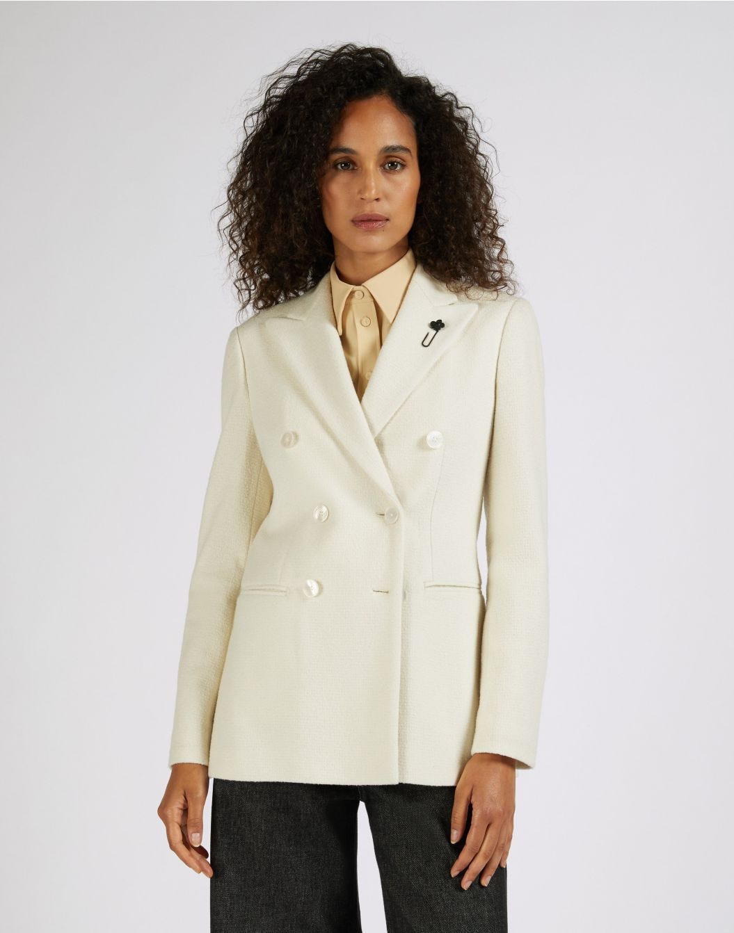 White six-button double-breasted jacket in soft wool and silk canvas