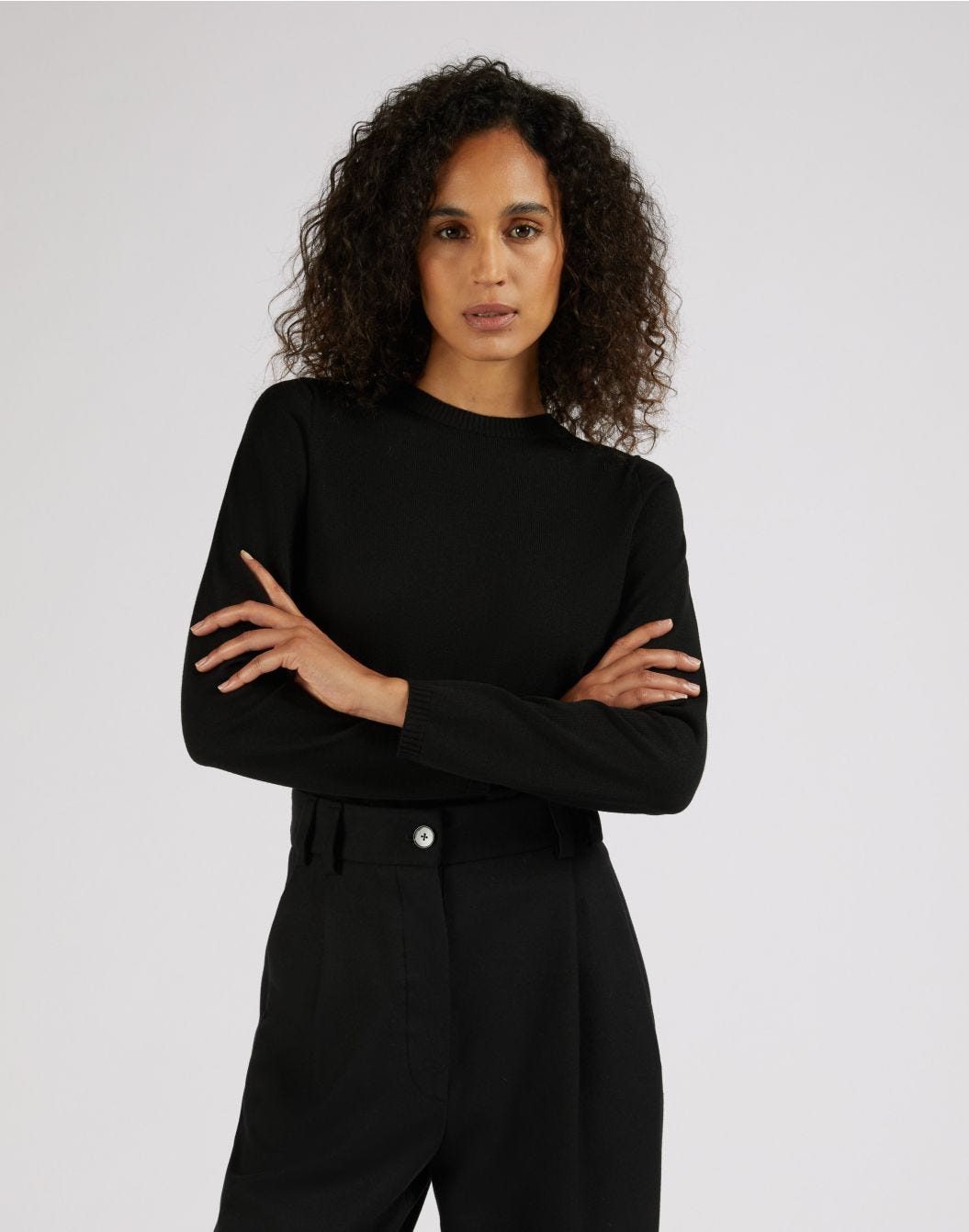 Black long-sleeved knit crew-neck