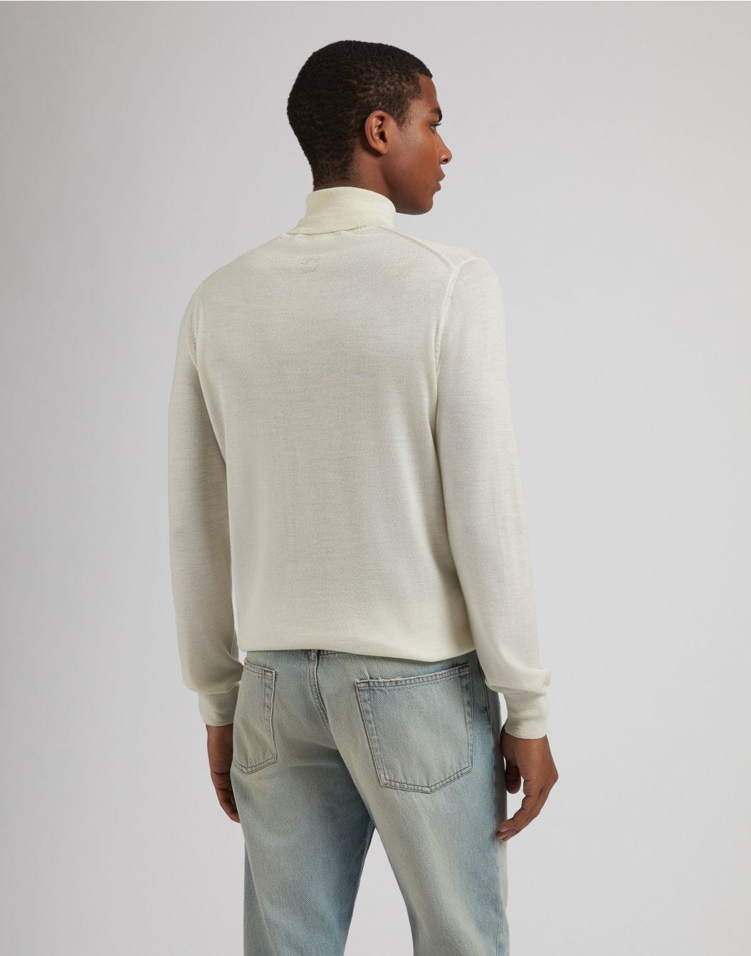 White turtleneck in merino wool, silk and cashmere