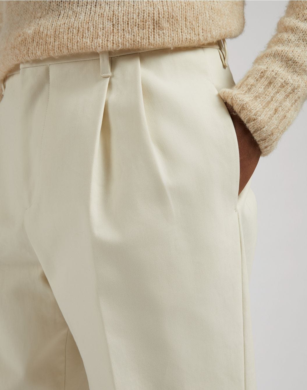 Pantalon Feeling en sergé de coton couleur crème