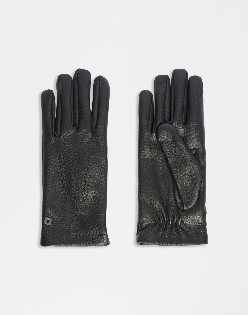 Black deerskin gloves with a cashmere lining