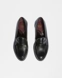 Black leather loafer with heel 3